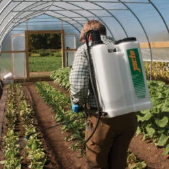 Jacto 4-Gal. Agitating Backpack Sprayer -Garden Plant Shop 09226 02 jacto4sprayer